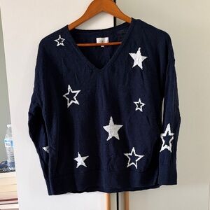 Lou & Grey Navy V-Neck Sweater with White Stars